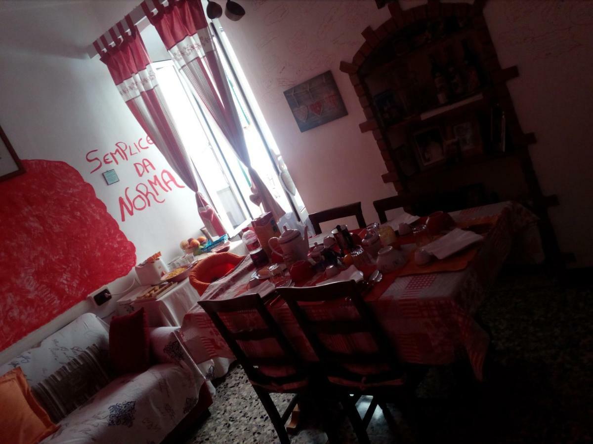 B&B Le Calegare Диано Кастело Екстериор снимка